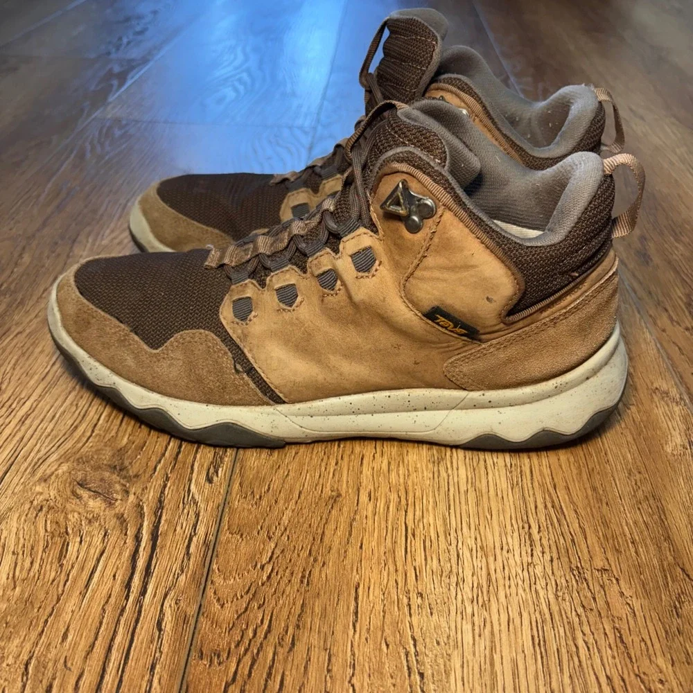 Teva Riva Mid Waterproof Hiking Boots‎ Mens 10 Brown Leather Suede gorpcore